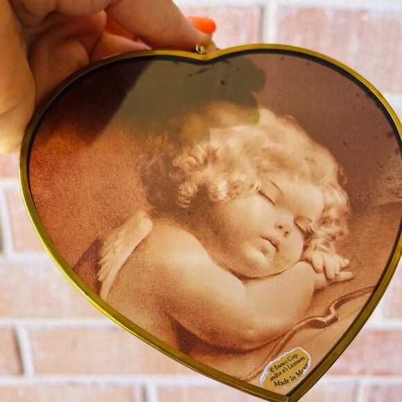 Vintage Enesco glass sun catcher of cupid sleeping - Picture 6 of 7